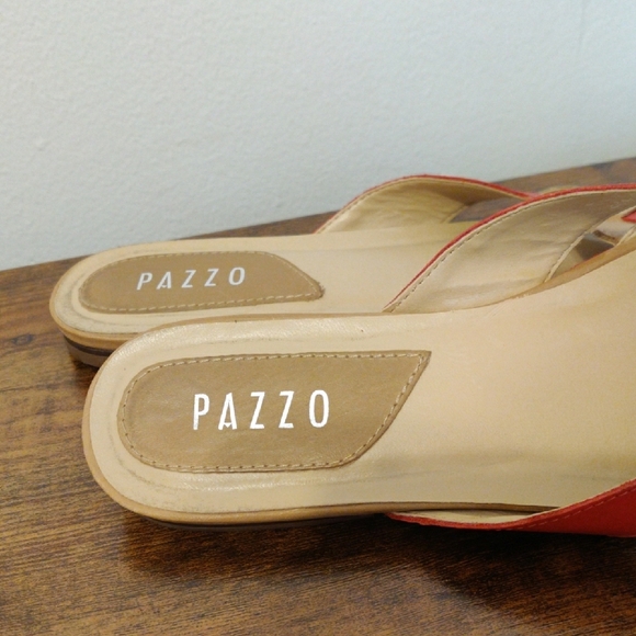 PAZZO. Women's Red and Tan Sandals - Picture 3 of 11